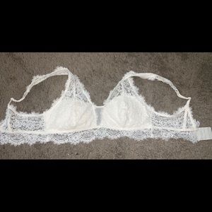 White lace bralette